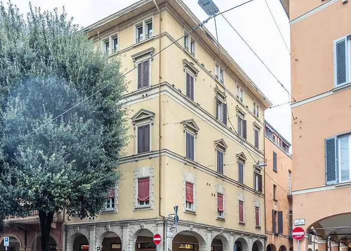 Maison Chanel, By Short Holidays Apartman *