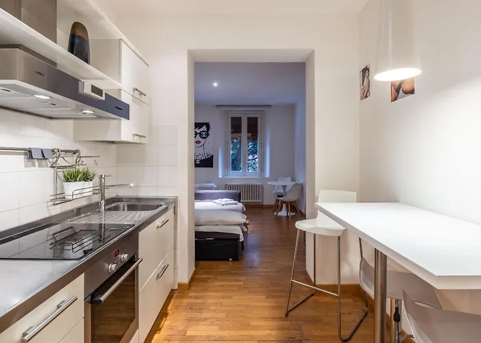 Maison Chanel, By Short Holidays Apartment