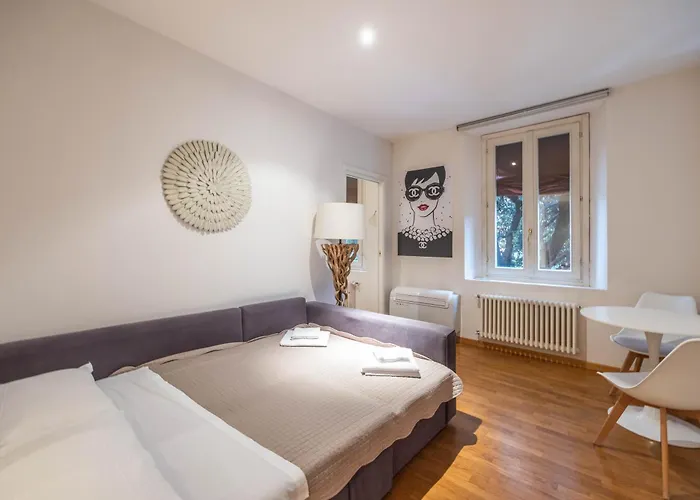 Apartment Maison Chanel, By Short Holidays