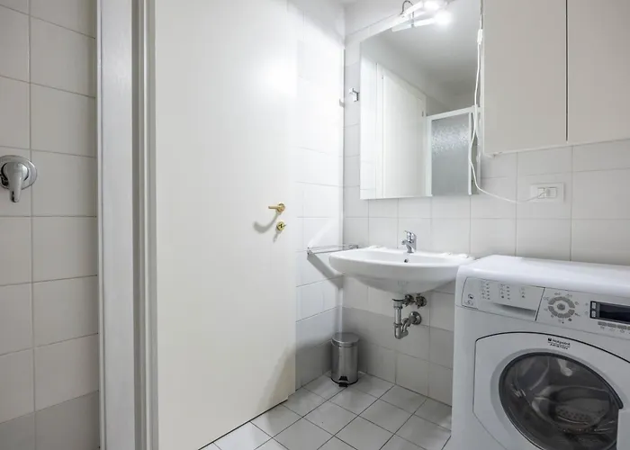 Maison Chanel, By Short Holidays בולוניה